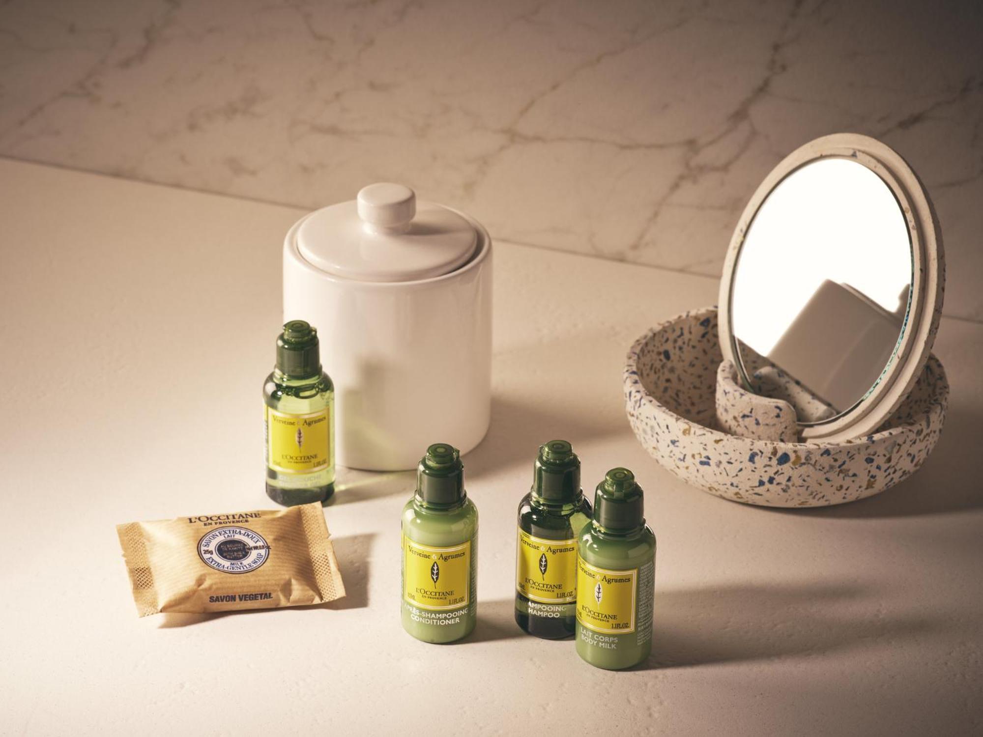 Intercontinental Seoul Coex, An Ihg Hotel Seul Exterior foto A selection of toiletries